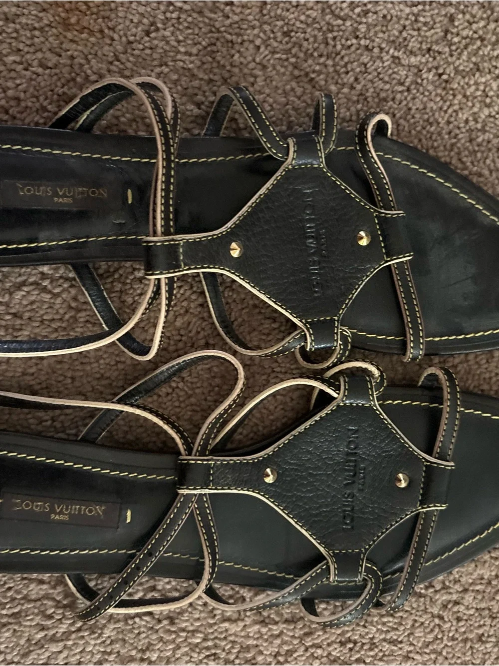 Louis Vuitton elegant louis